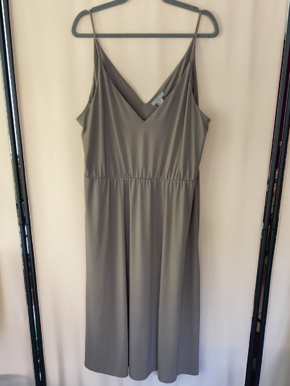 H&M Taupe V-Neck MidiDress with Spaghetti Straps Size US XL